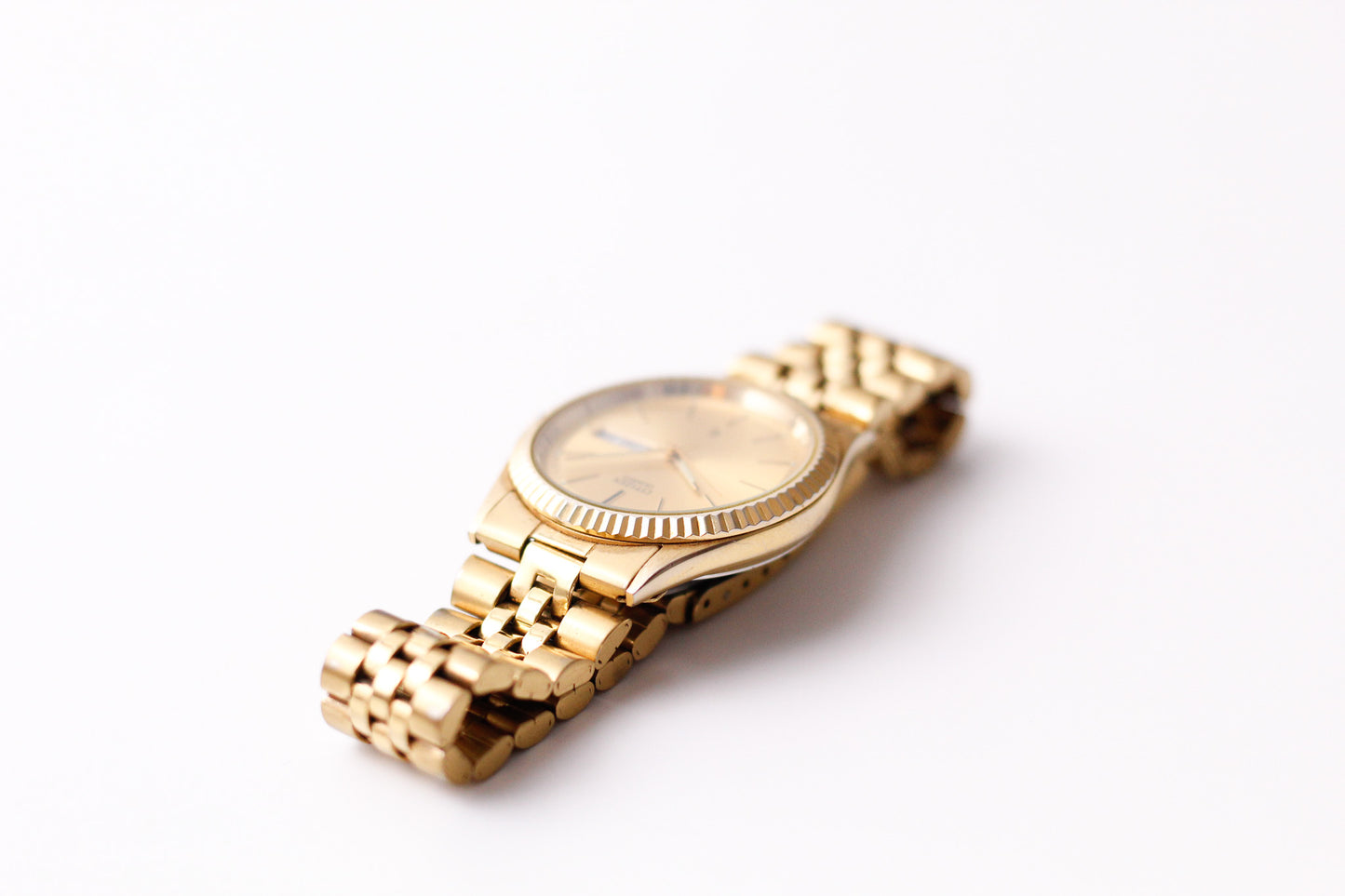 1992 Citizen CQ 'Baby Day-Date' Golden Sunburst Dial Men's Wrist-Watch