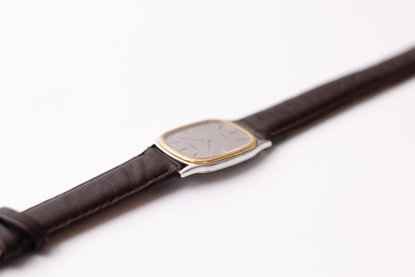 1984 Seiko Lassale Quartz Textured Gray Dial Two Tone Men's Wrist-Watch