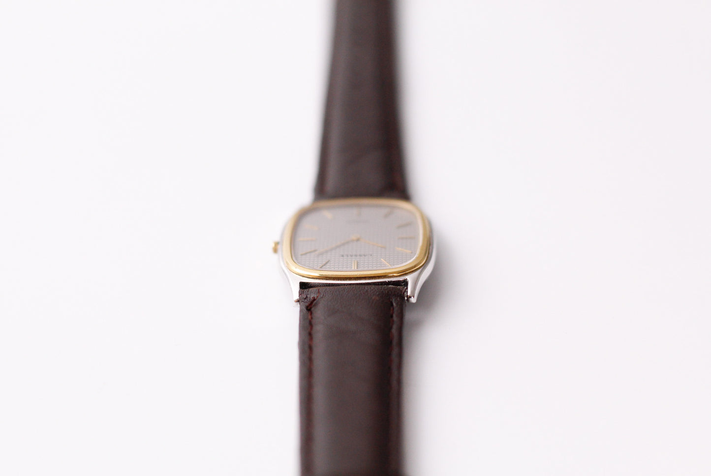 1984 Seiko Lassale Quartz Textured Gray Dial Two Tone Men's Wrist-Watch