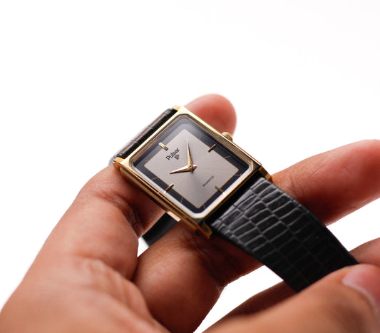 1985 Pulsar Quartz Gray Sunburst Dial Golden Tank Men's Wrist-Watch