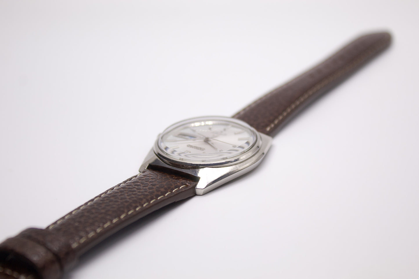 [Serviced] 1969 Seiko Lord-Matic Silver Sunburst Dial Men's Wrist-Watch