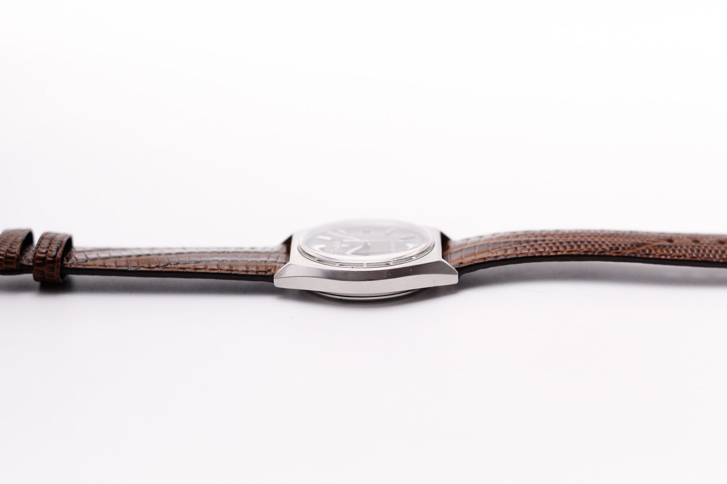 1979 Pulsar Quartz Straight Grain Gray Dial Men's Wrist-Watch
