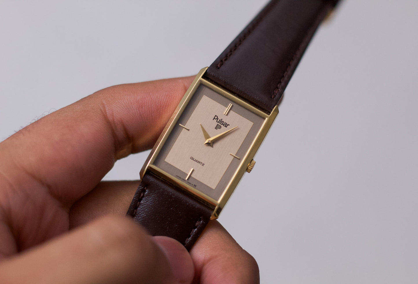 1995 Pulsar Quartz Straight Grain Salmon Tank Dial Men's Wrist-Watch