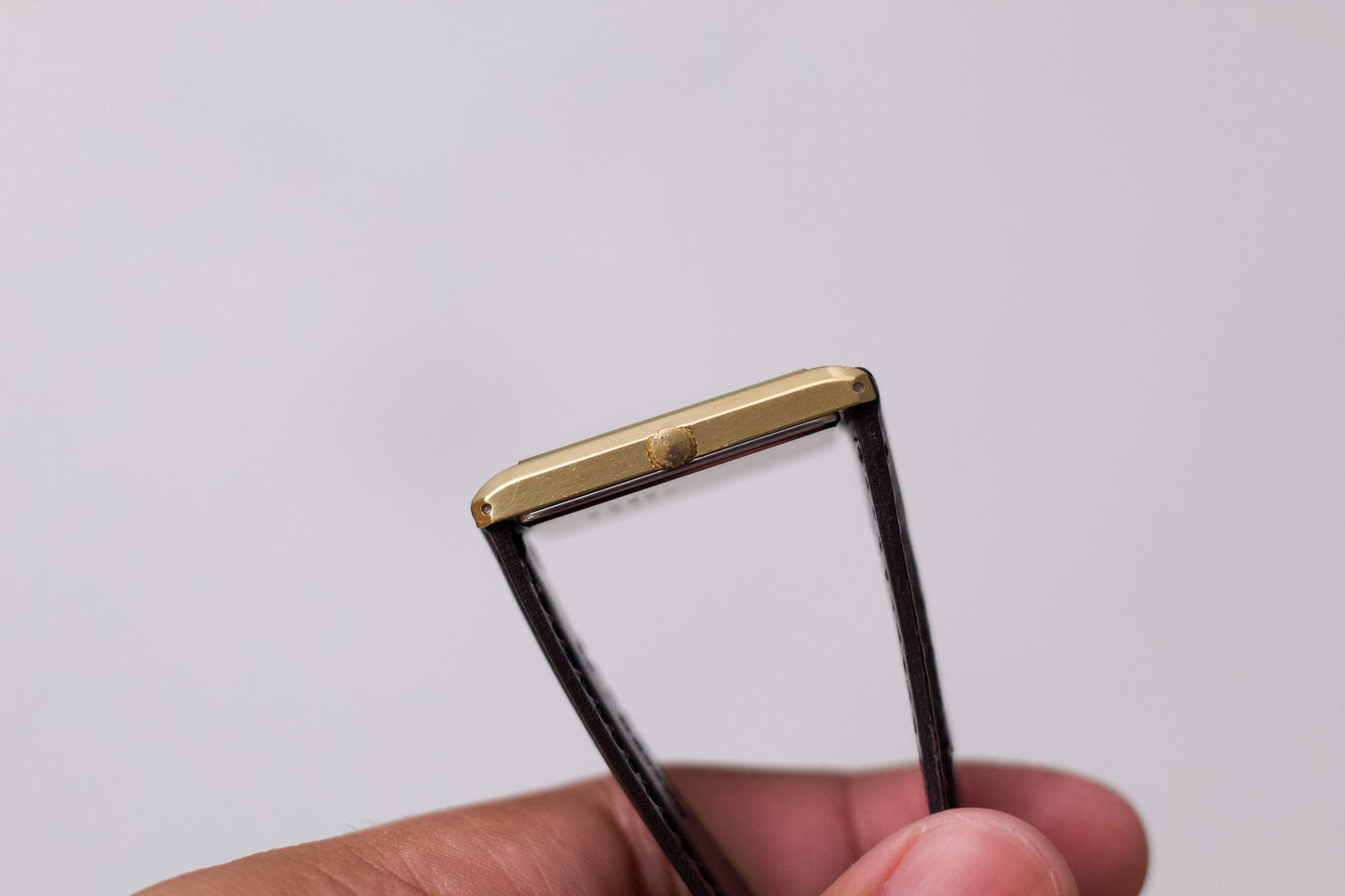 1995 Pulsar Quartz Straight Grain Salmon Tank Dial Men's Wrist-Watch