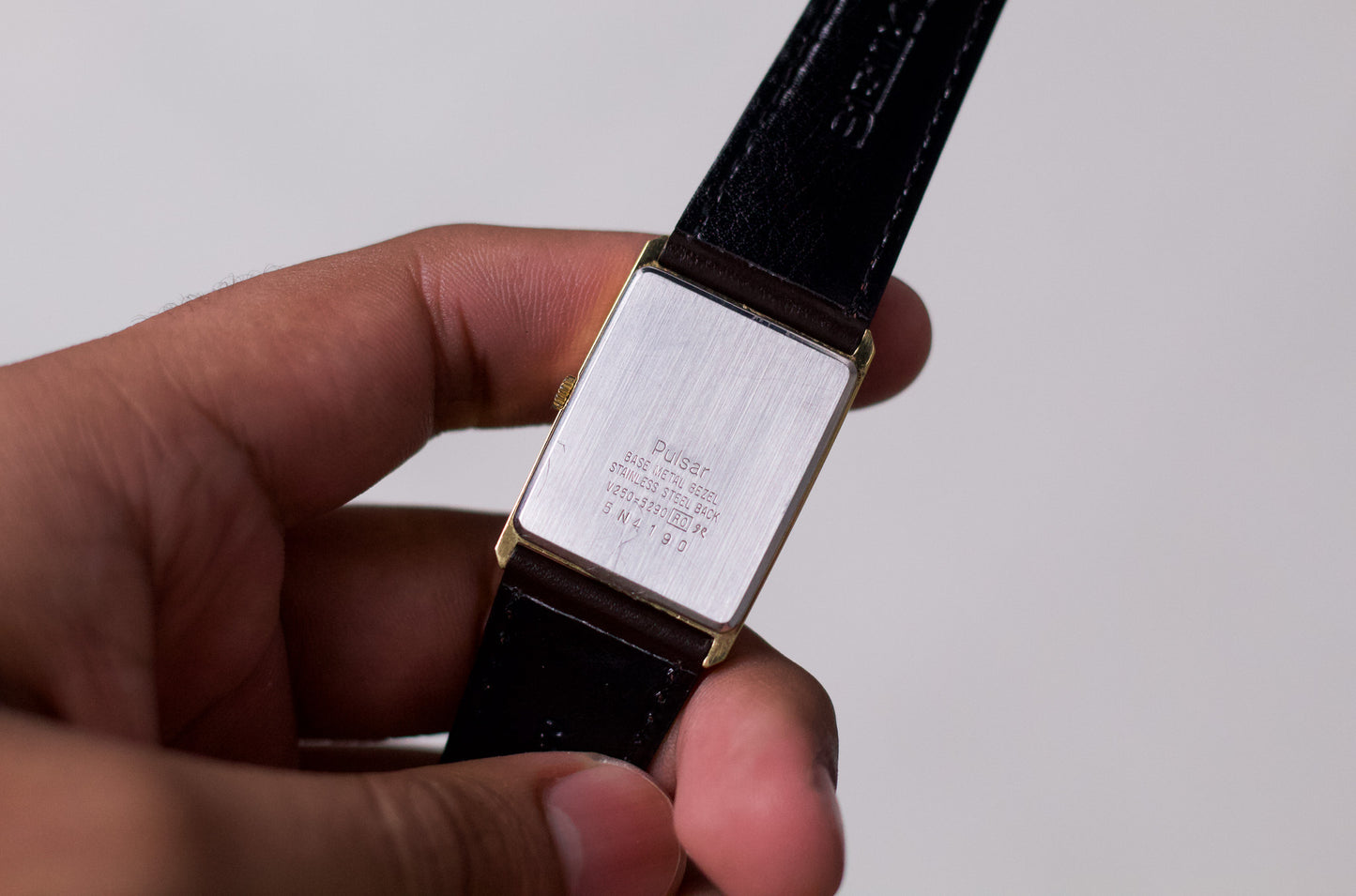 1995 Pulsar Quartz Straight Grain Salmon Tank Dial Men's Wrist-Watch