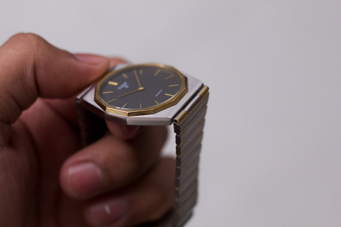 1993 Pulsar Quartz Gray Waffle Dial Two Tone Men's Wrist-Watch