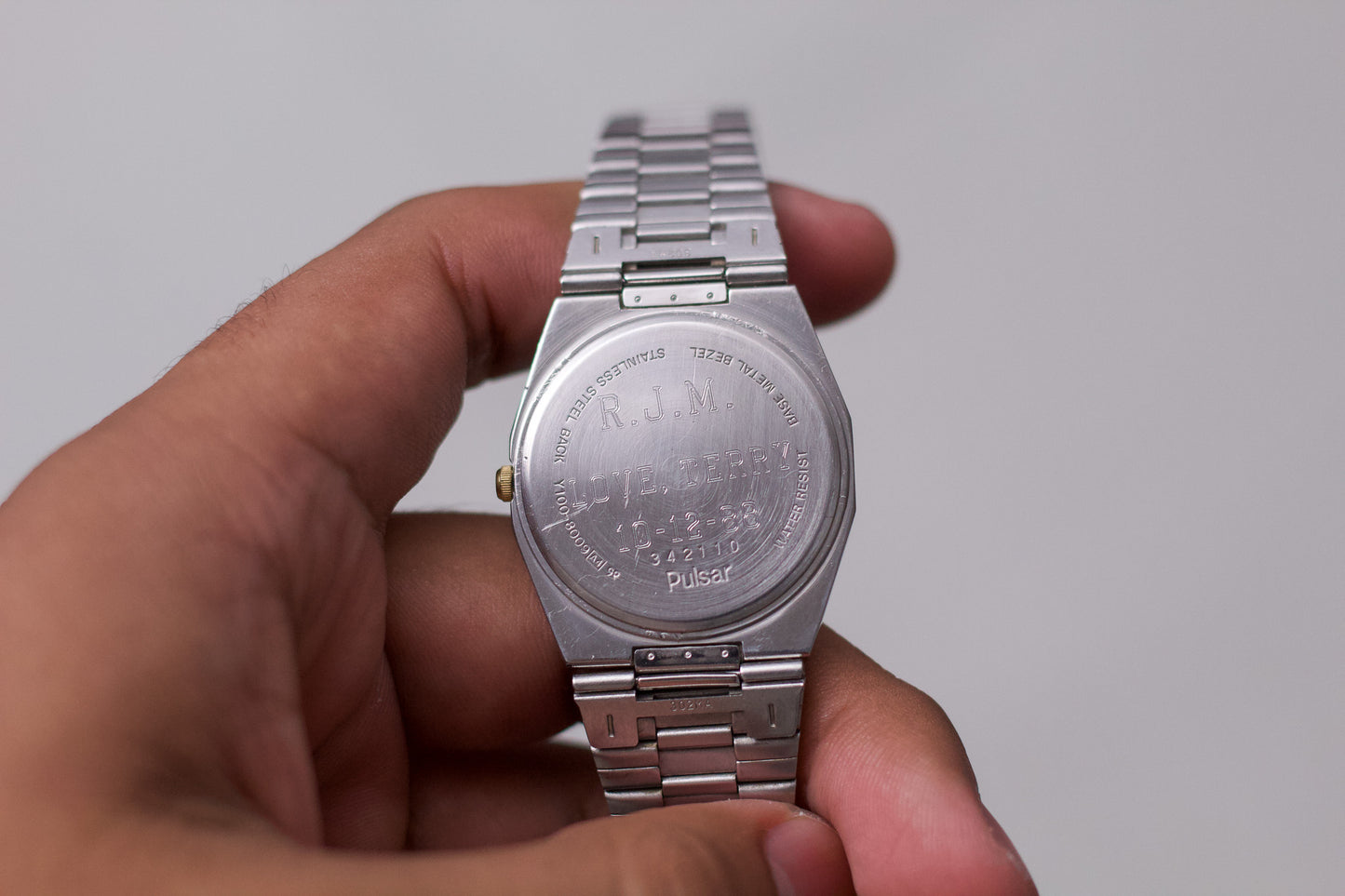1993 Pulsar Quartz Gray Waffle Dial Two Tone Men's Wrist-Watch
