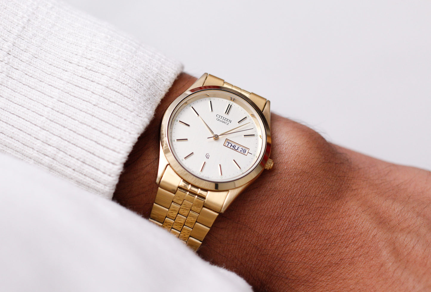 [Mint] 1999 Citizen Quartz Straight Grain Golden Dial Men's Wrist-Watch W/Box