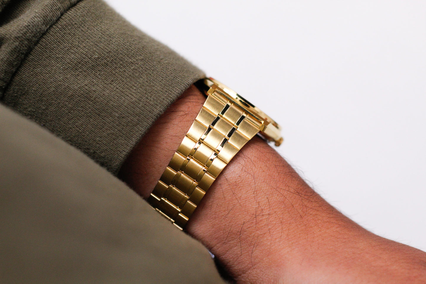 [Near Mint] 1990s Pulsar Quartz Straight Grain Golden Dial Men's Wrist-Watch