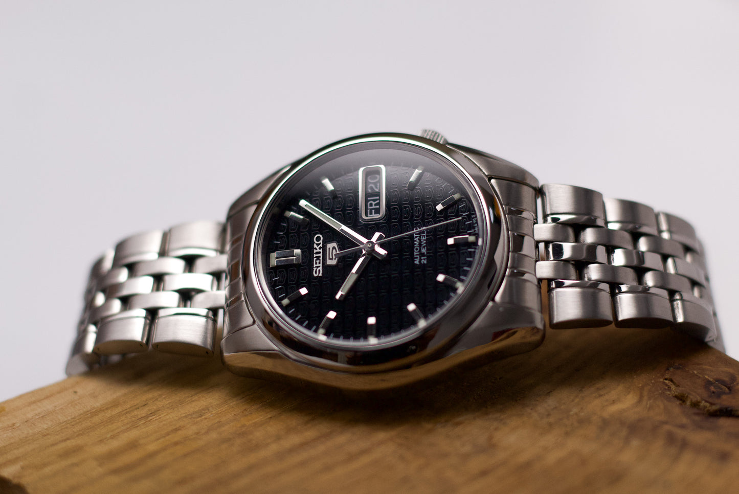 2008 Seiko 5 Midnight Black Dial Ghost Logo Men's Wrist-Watch