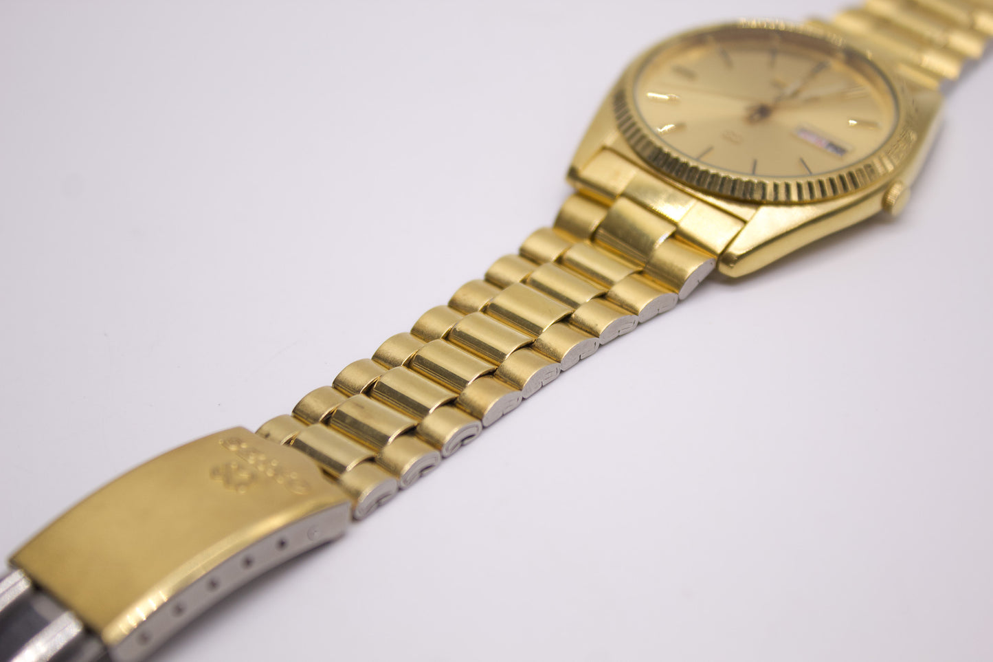 1987 Seiko SQ 'Baby President' Gold Toned Men's Wrist-Watch