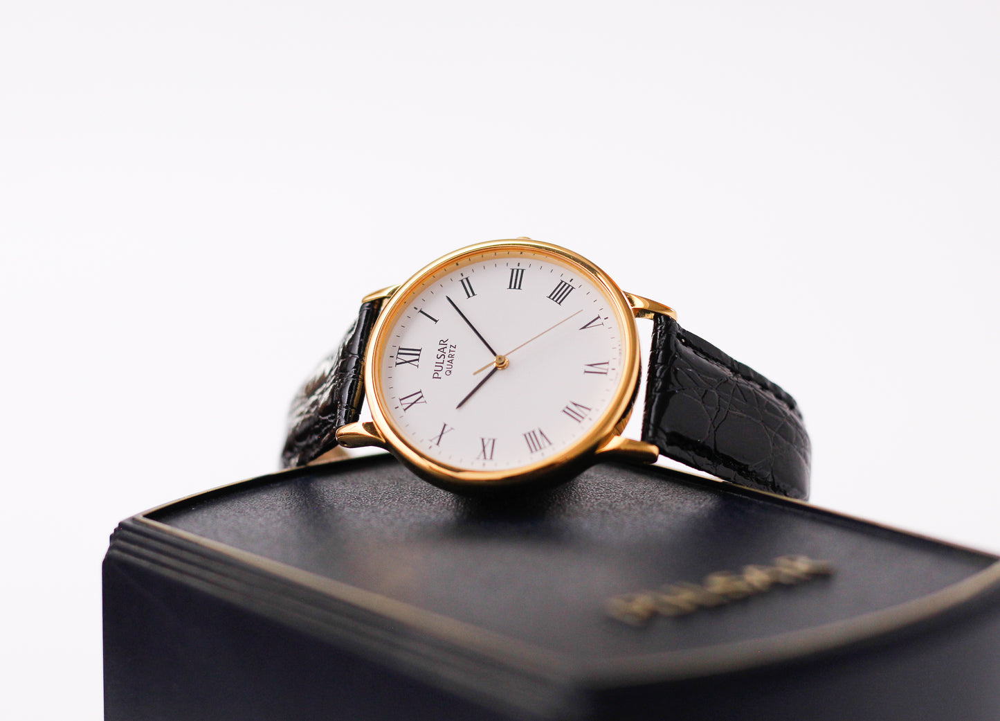 2004 Pulsar Quartz Stark White Roman Dial Men's Wrist-Watch W/Box & Tag