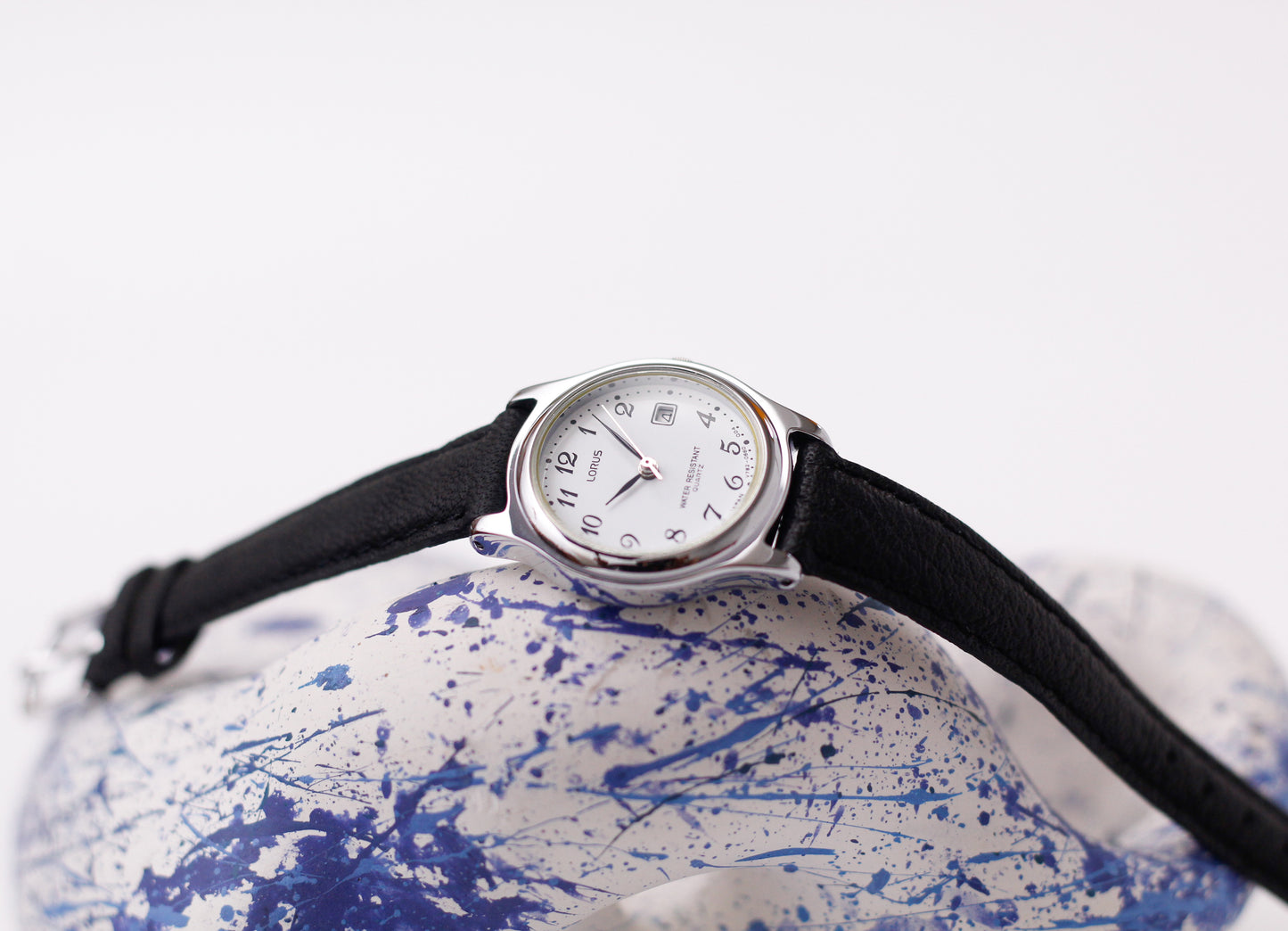 [Mint] 1990s Lorus Quartz Brilliant White Dial Ladies' Wrist-Watch