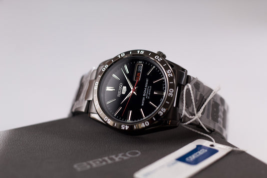 [New Old Stock] 2012 Seiko 5 Automatic Deep Ink Black Dial Men's Wrist-Watch W/Box & Papers