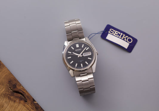 [New Old Stock] 1978 Seiko 'Baby Oyster Perpetual' Deep Inky Black Dial Men's Wrist-Watch