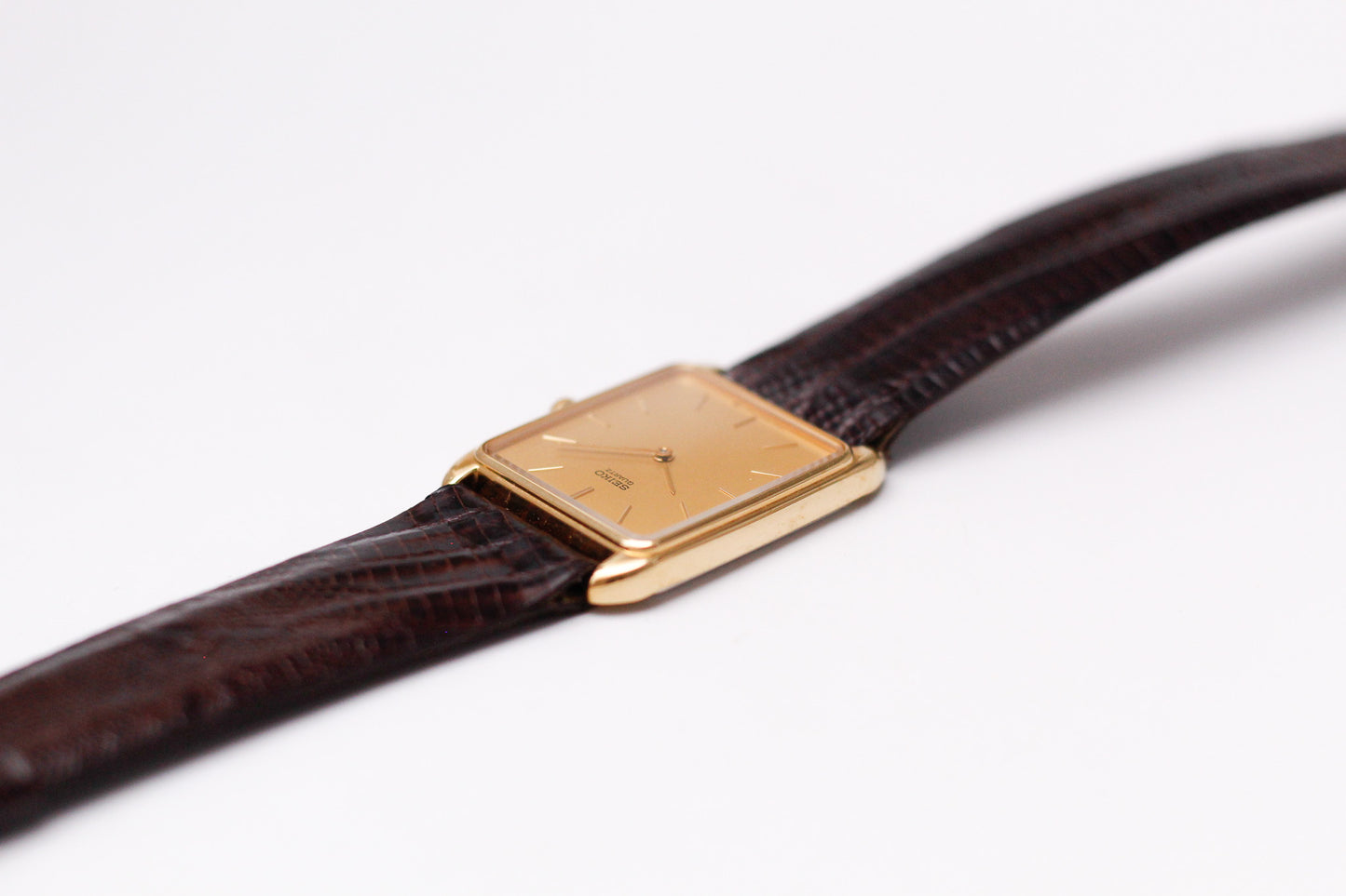 1984 Seiko Quartz Straight Grain Golden Dial Tank Men's Wrist-Watch