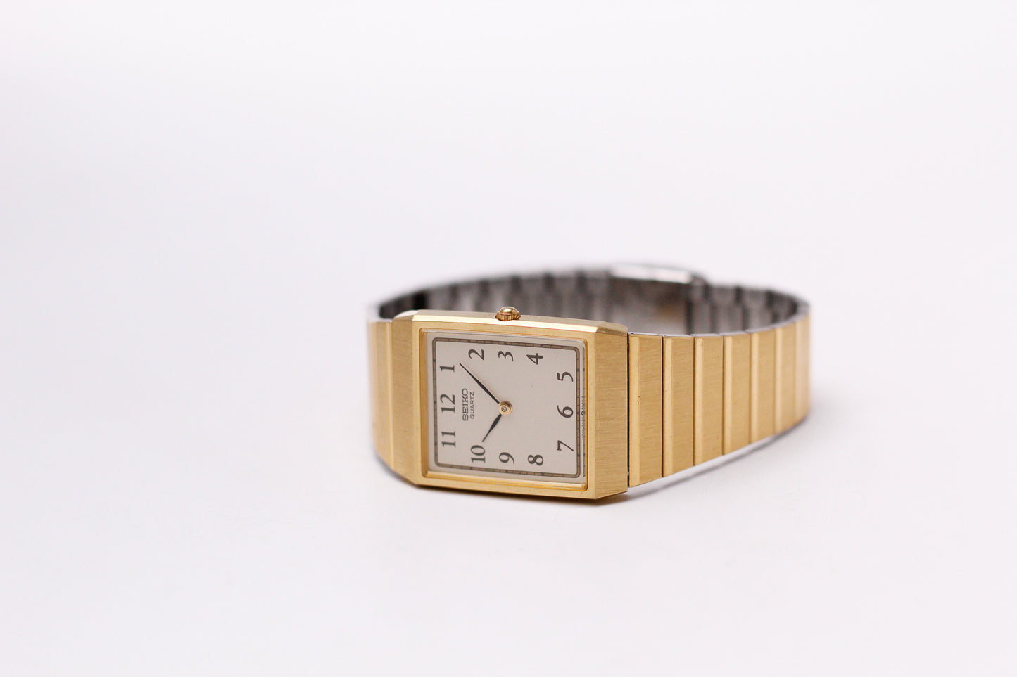 1987 Seiko Quartz Cream White Arabic Dial Men's Wrist-Watch
