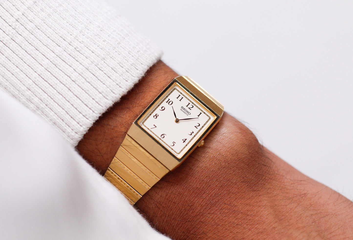 1987 Seiko Quartz Cream White Arabic Dial Men's Wrist-Watch