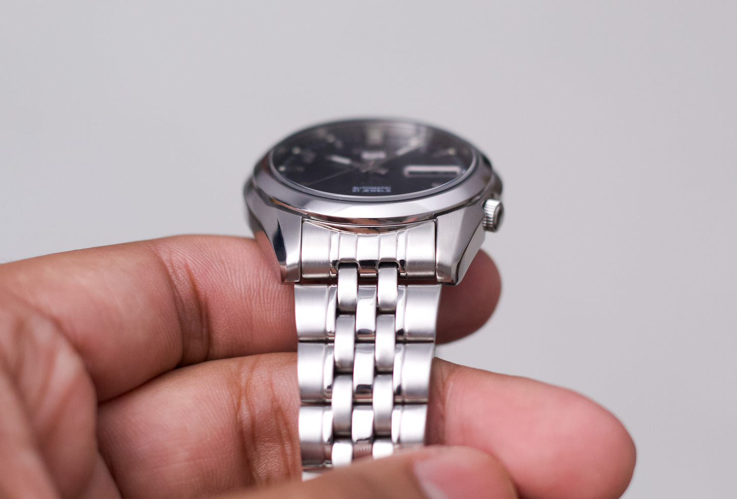 2008 Seiko 5 Midnight Black Dial Ghost Logo Men's Wrist-Watch