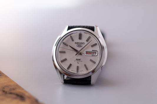 [Serviced] 1968 Seiko 5 DX Silver Sunburst Dial Men's Wrist Watch