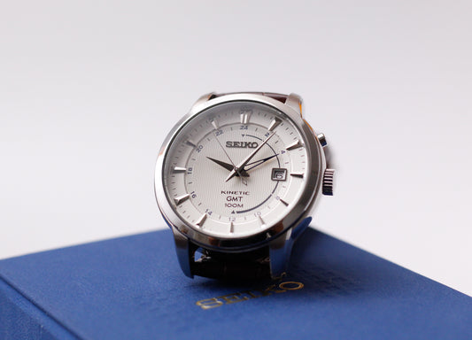 2014 Seiko Kinetic GMT Cream White Dial Men's Wrist-Watch Full-Set