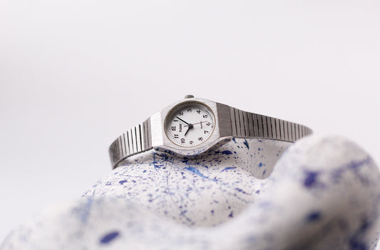 1994 Pulsar Quartz Straight Grain Silver Dial Ladies' Wrist-Watch