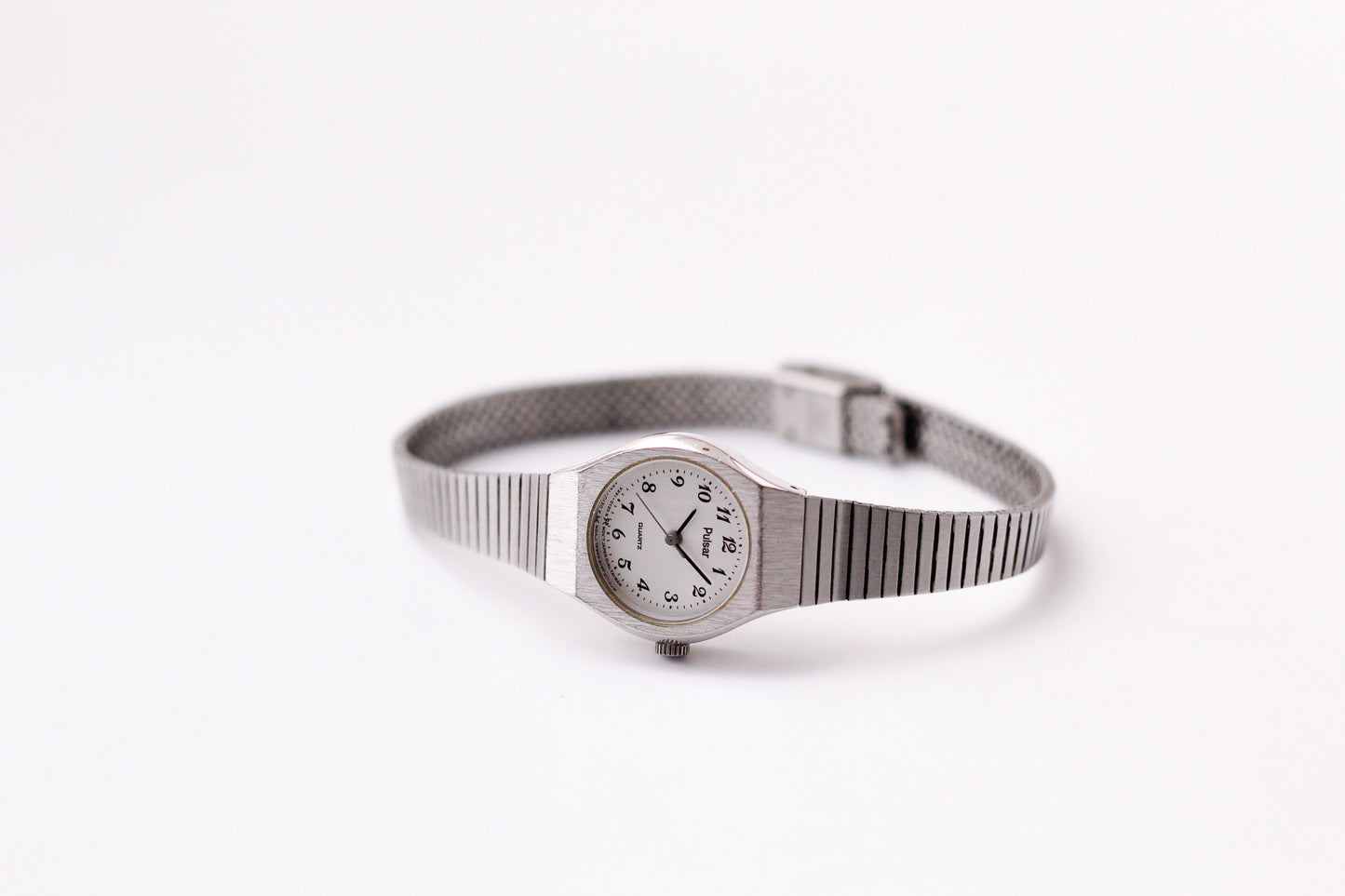 1994 Pulsar Quartz Straight Grain Silver Dial Ladies' Wrist-Watch