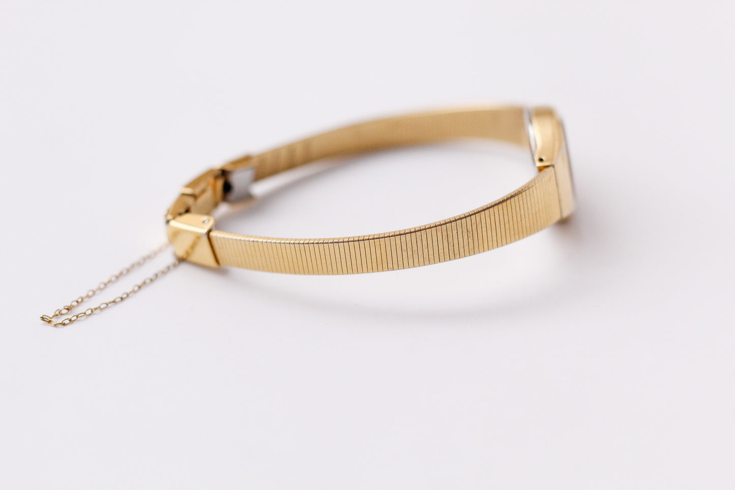 1984 Seiko Quartz Straight Grain Golden Dial Ladies' Wrist Watch