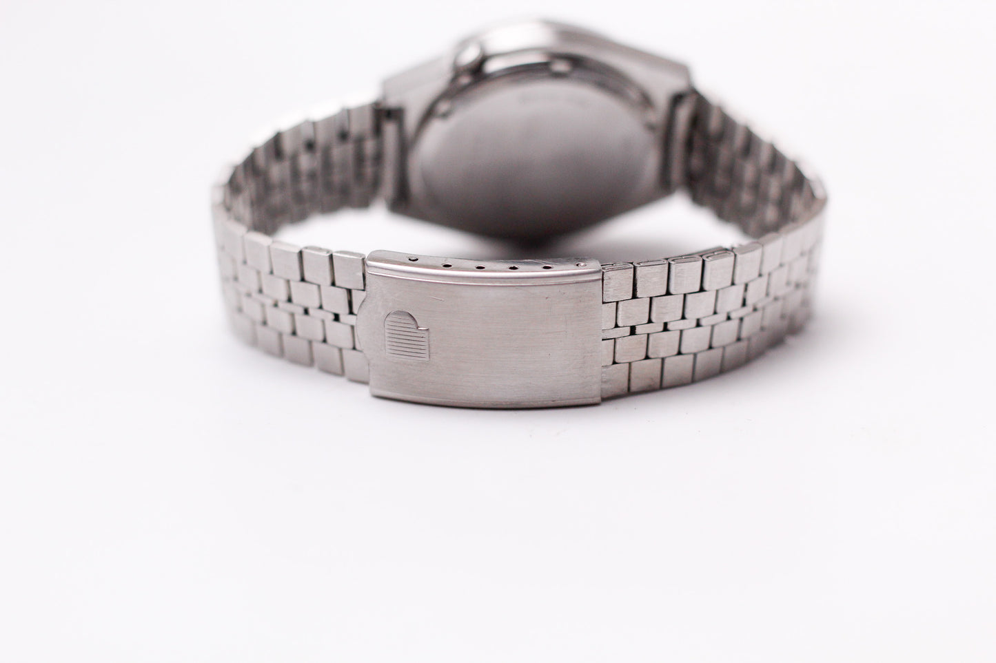 1980 Pulsar Quartz Textured Silver Dial Men's Wrist-Watch