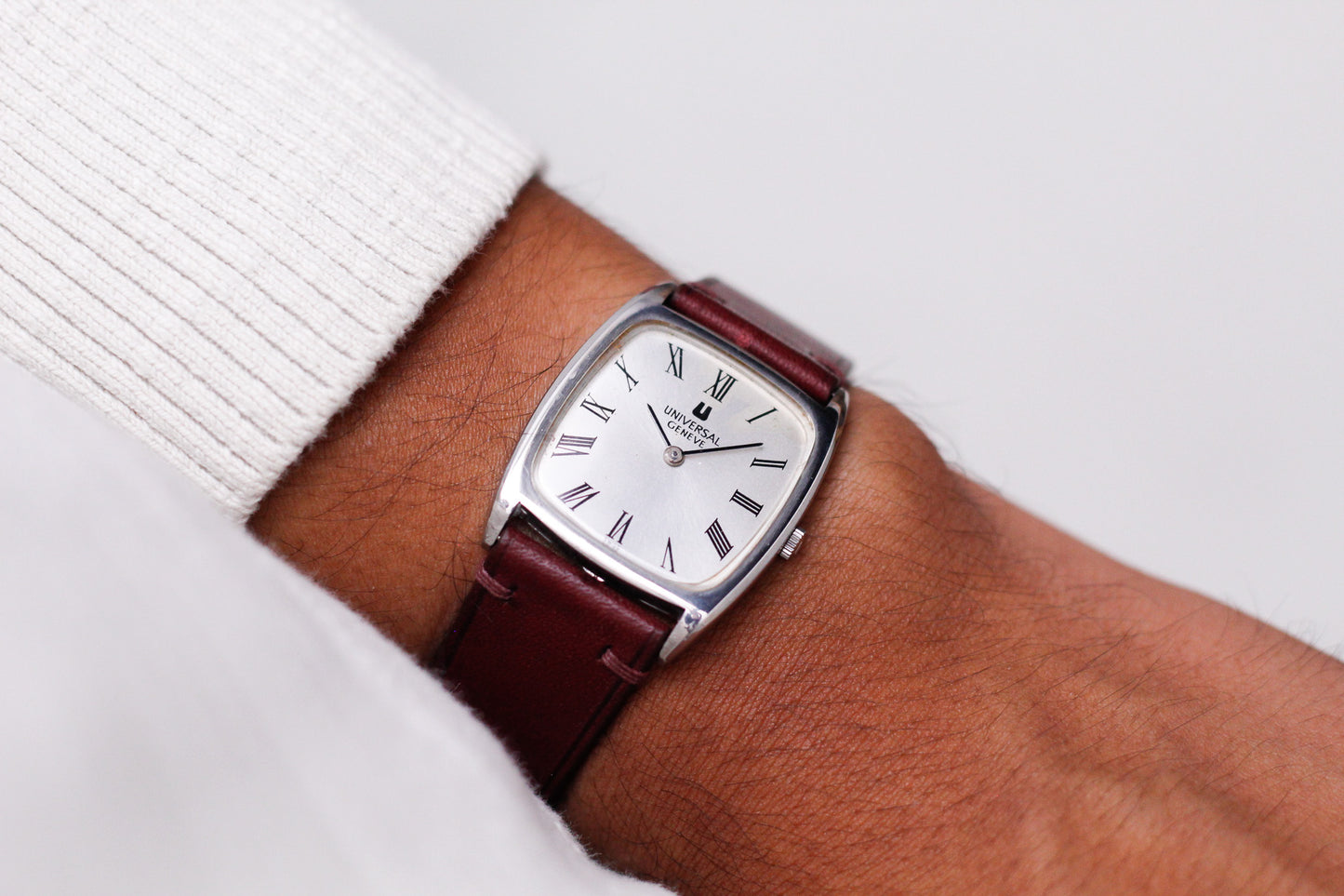 [Serviced] 11960s Universal Genève Straight Grain Silver Roman Dial Men's Mechanical Wrist Watch