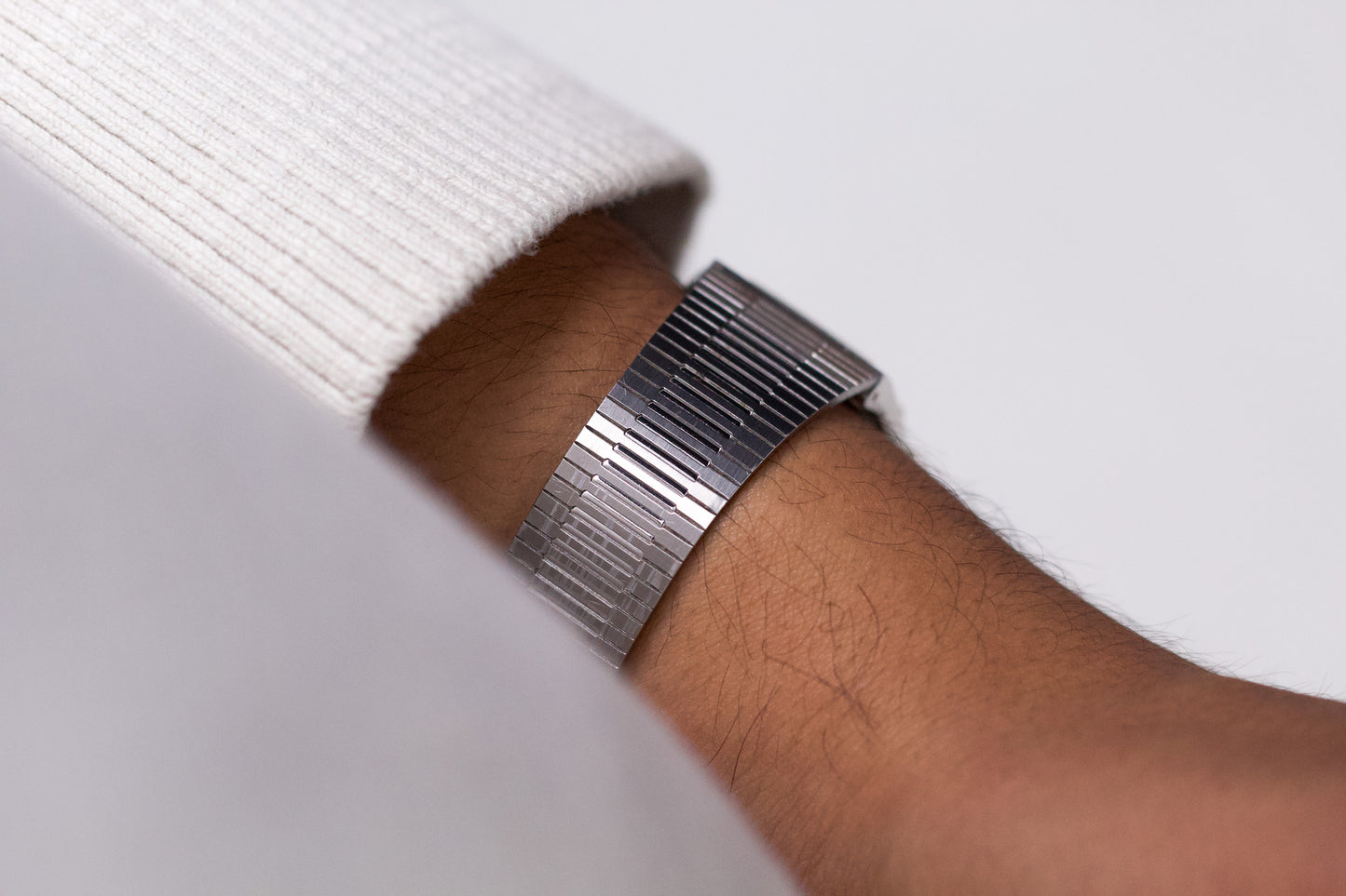 1993 Pulsar Quartz Straight Grain Gray Dial Two Tone Men's Wrist Watch