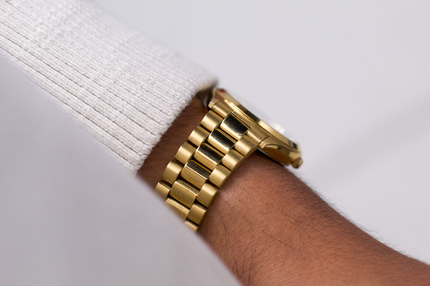 1996 Citizen Quartz Jet Black Dial Men's Wrist-Watch