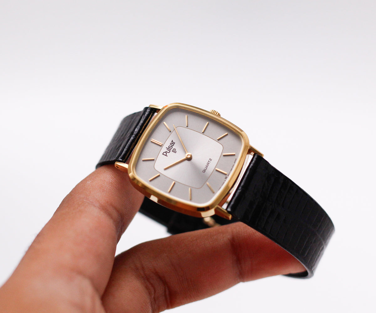 1996 Pulsar Quartz Silver Sunburst Dial Men's Wrist-Watch