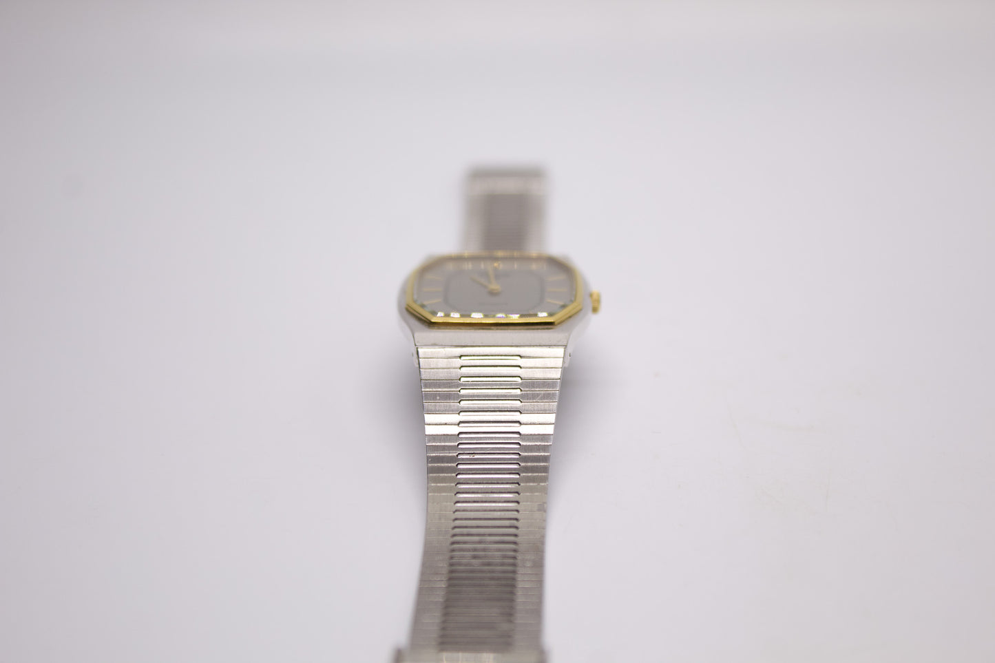 1993 Pulsar Quartz Straight Grain Gray Dial Two Tone Men's Wrist Watch