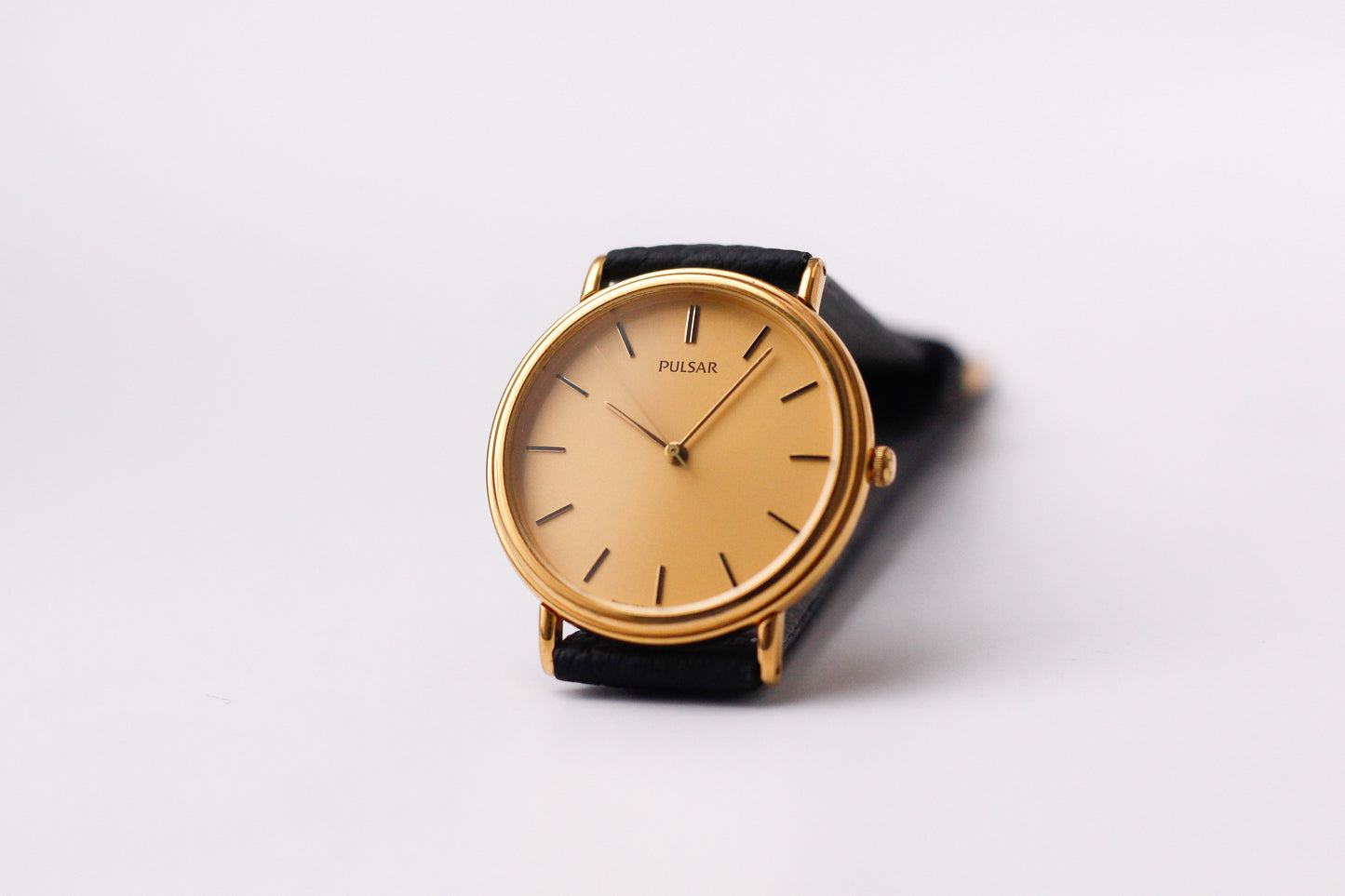2005 Pulsar Quartz Golden Sunburst Dial Men's Wrist-Watch