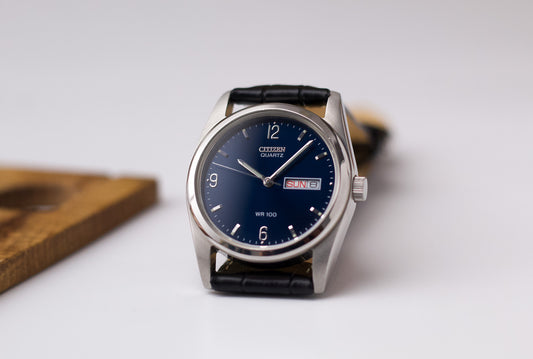 1990s Citizen Quartz Marine Blue Dial Men's Wrist-Watch