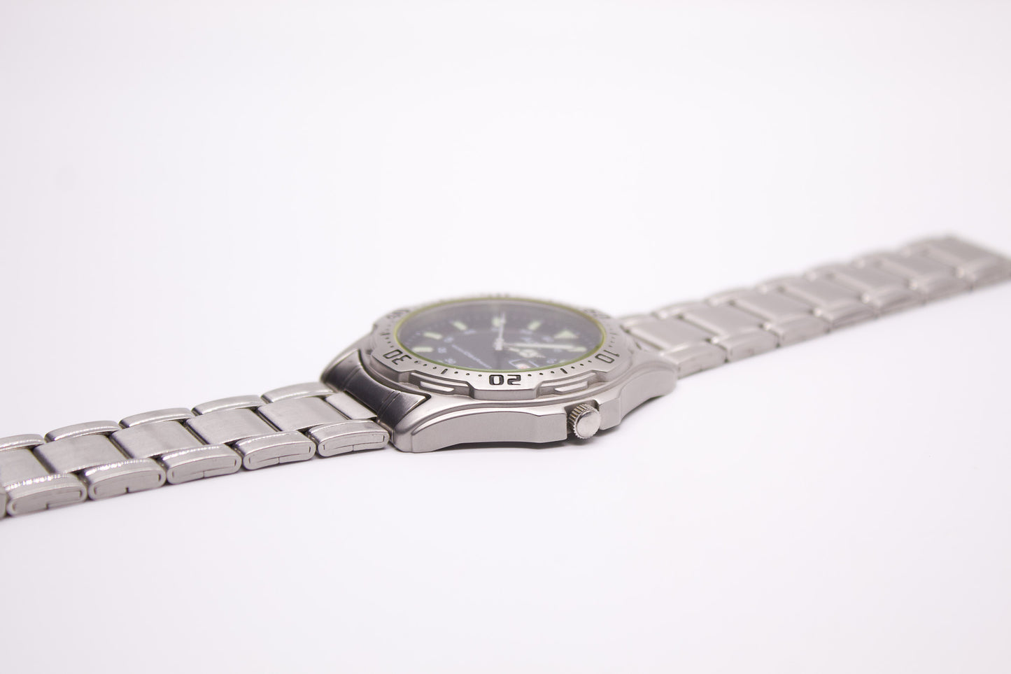 1995 Alba 'Baby Explorer' Inky Black Dial Men's Wrist-Watch