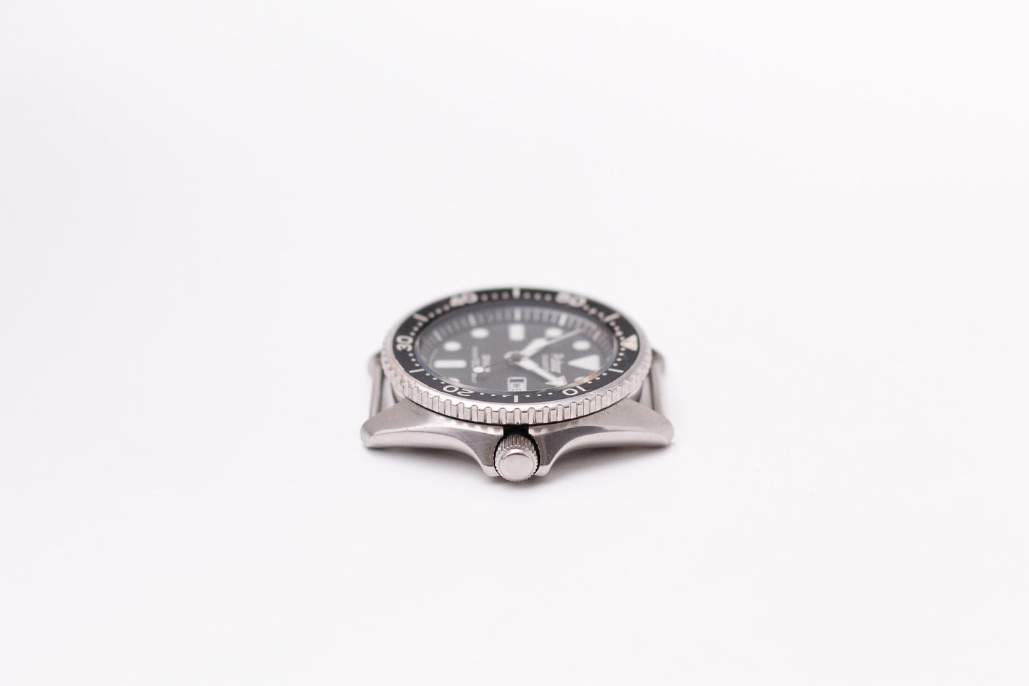 1981 Pulsar Quartz Diver Matte Black Dial Men's Wrist-Watch