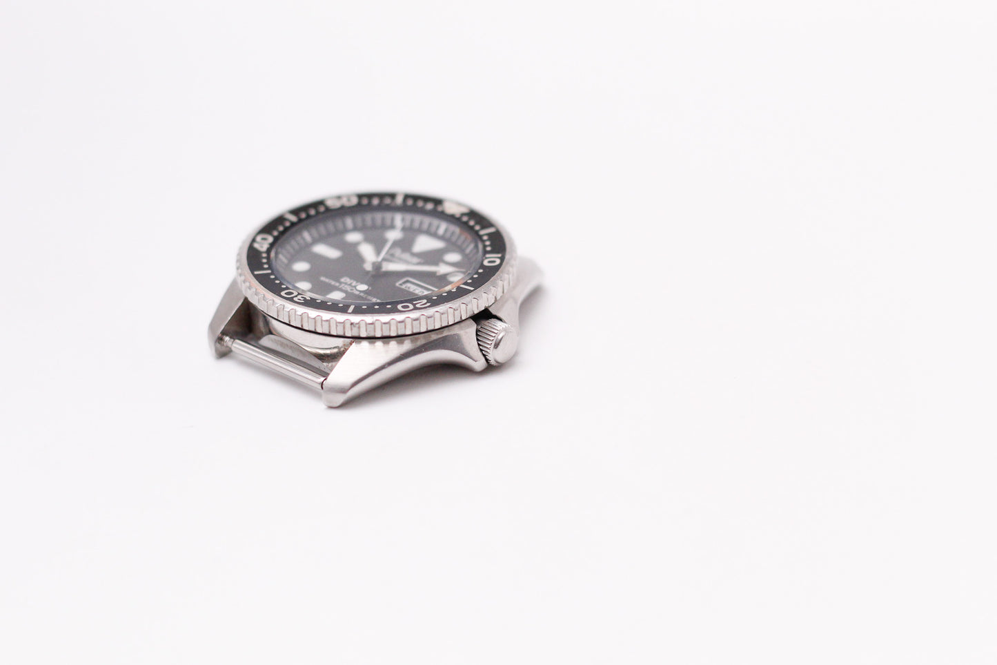 1981 Pulsar Quartz Diver Matte Black Dial Men's Wrist-Watch