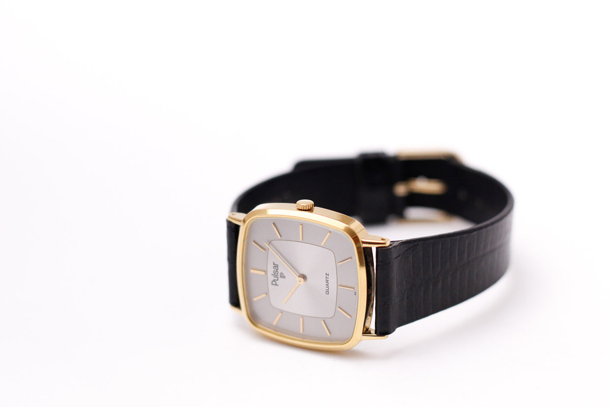 1996 Pulsar Quartz Silver Sunburst Dial Men's Wrist-Watch