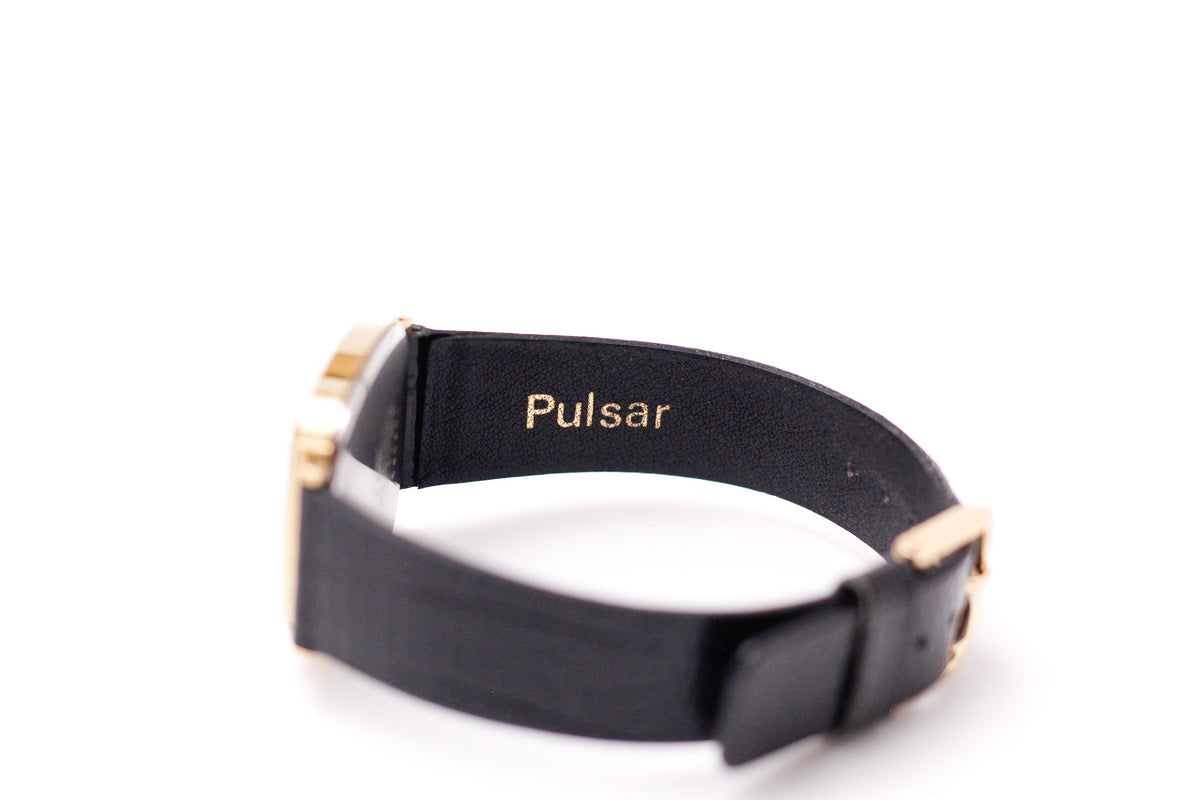 1996 Pulsar Quartz Silver Sunburst Dial Men's Wrist-Watch