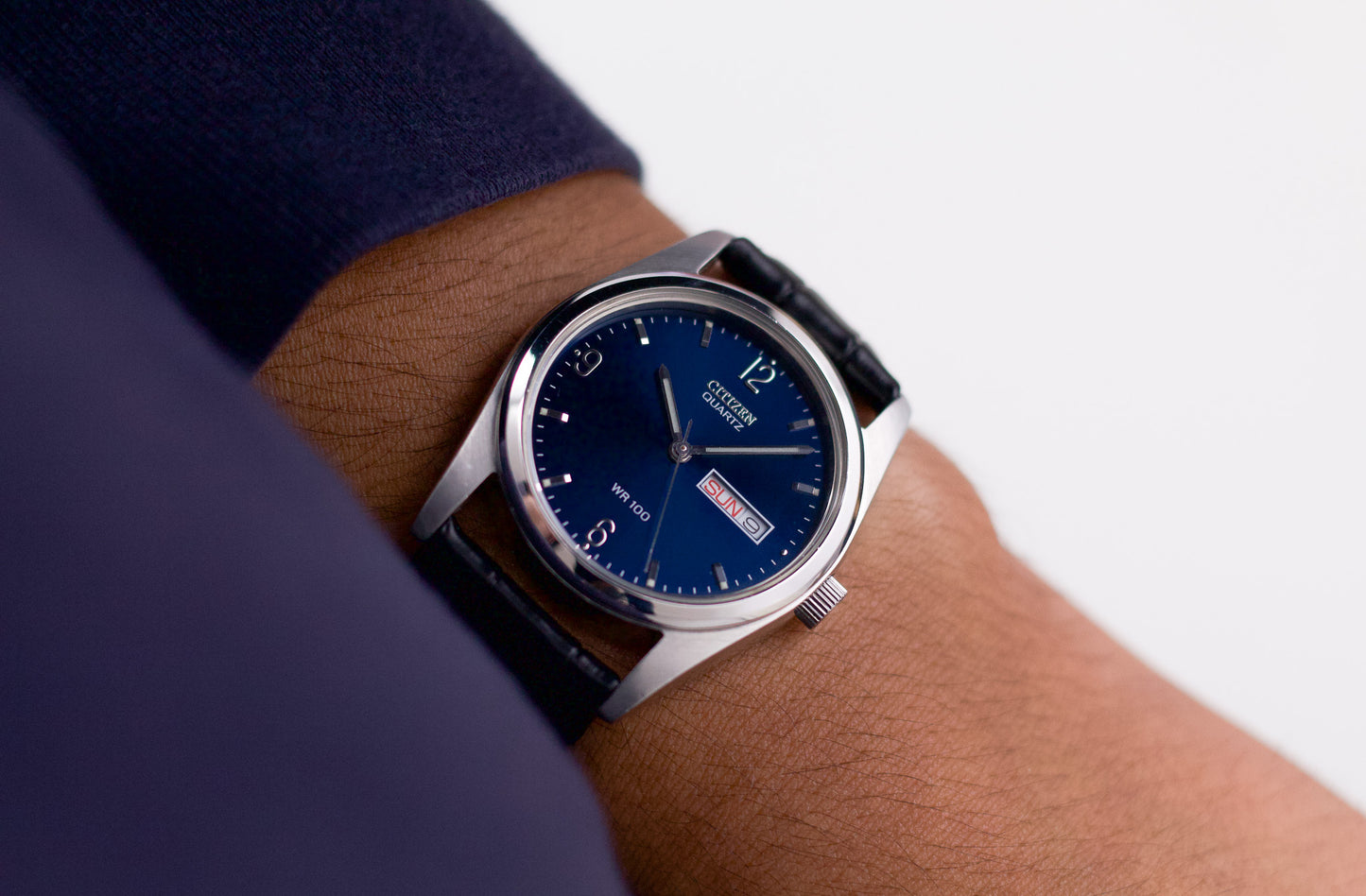 1990s Citizen Quartz Marine Blue Dial Men's Wrist-Watch