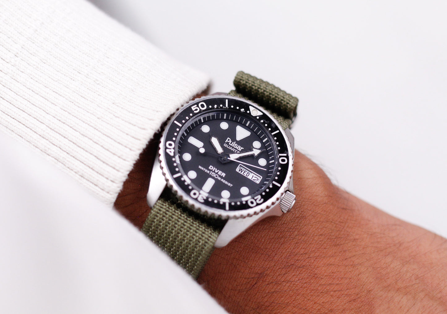1981 Pulsar Quartz Diver Matte Black Dial Men's Wrist-Watch