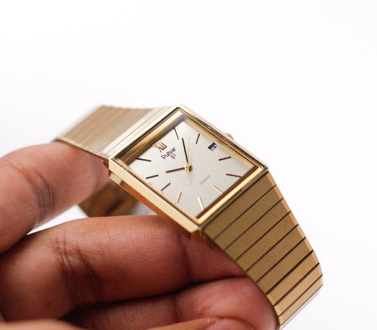 1993 Pulsar Quartz Brilliant Golden Striped Dial Men's Wrist-Watch