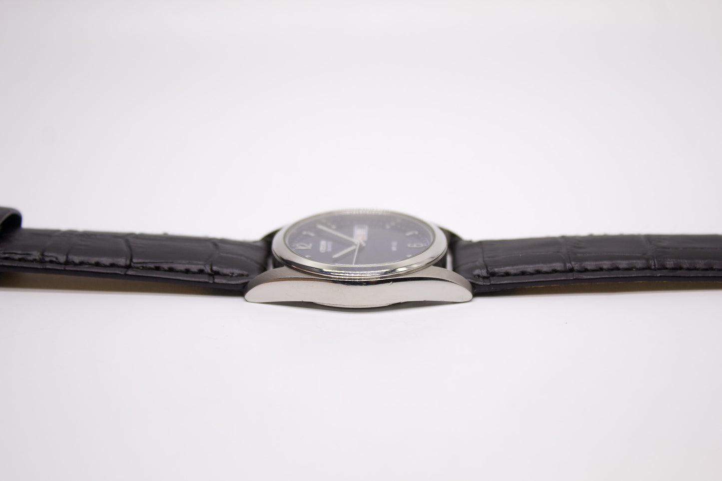 1990s Citizen Quartz Marine Blue Dial Men's Wrist-Watch
