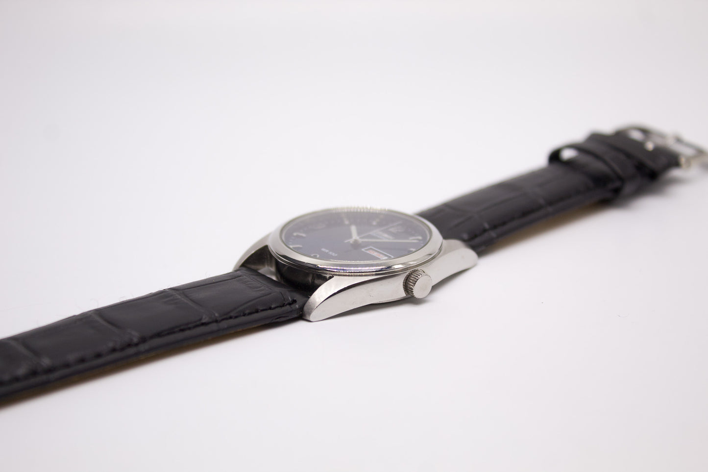1990s Citizen Quartz Marine Blue Dial Men's Wrist-Watch