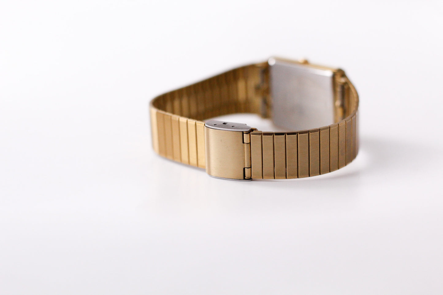 1993 Pulsar Quartz Brilliant Golden Striped Dial Men's Wrist-Watch
