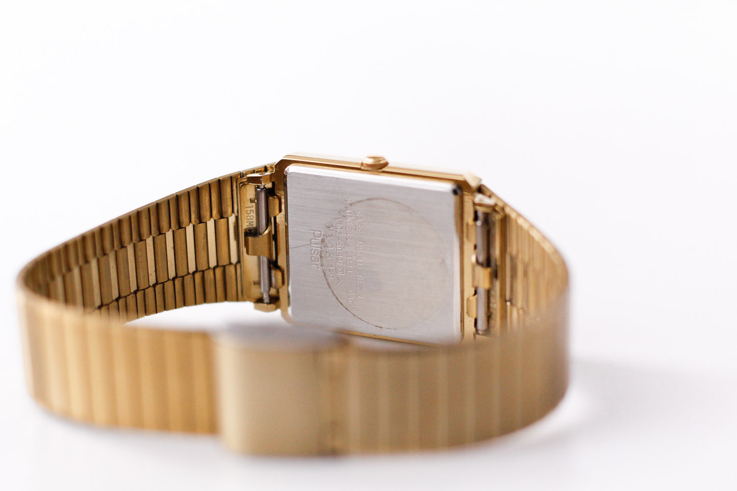 1993 Pulsar Quartz Brilliant Golden Striped Dial Men's Wrist-Watch