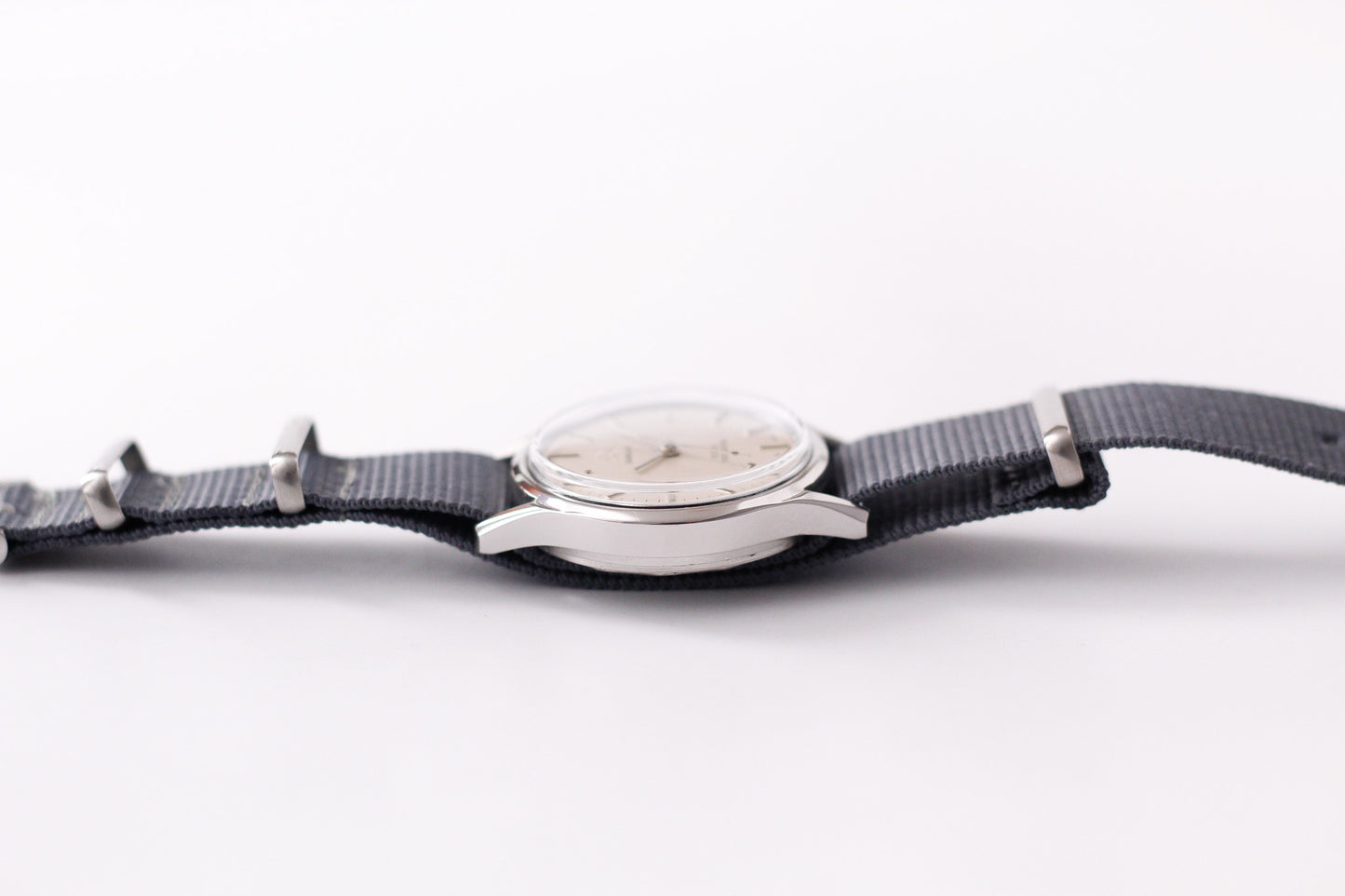 Shanghai Mechanical Light Cream Dial Men's Wrist-Watch