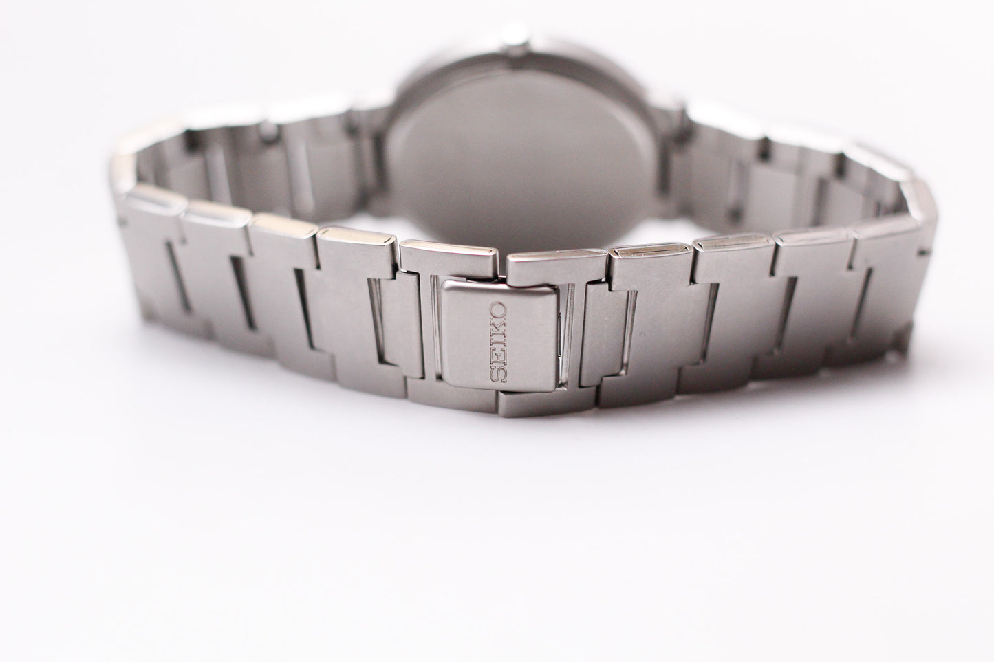 2003 Seiko Quartz Inky Black Arabic Dial Men's Wrist-Watch
